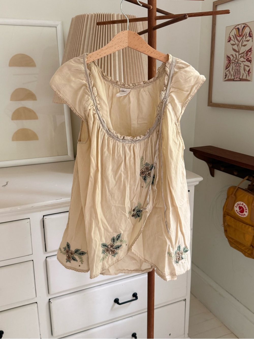 Vintage Free People Cream Embroidered Cap-Sleeve Women's Top